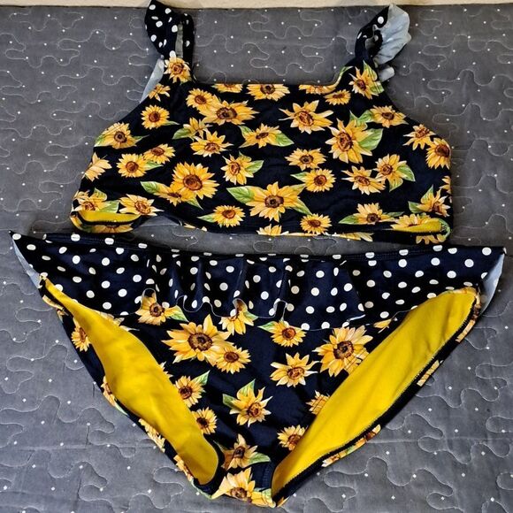 Peyton & Parker Other - Peyton & Parker Sunflower bikini set size 18.5